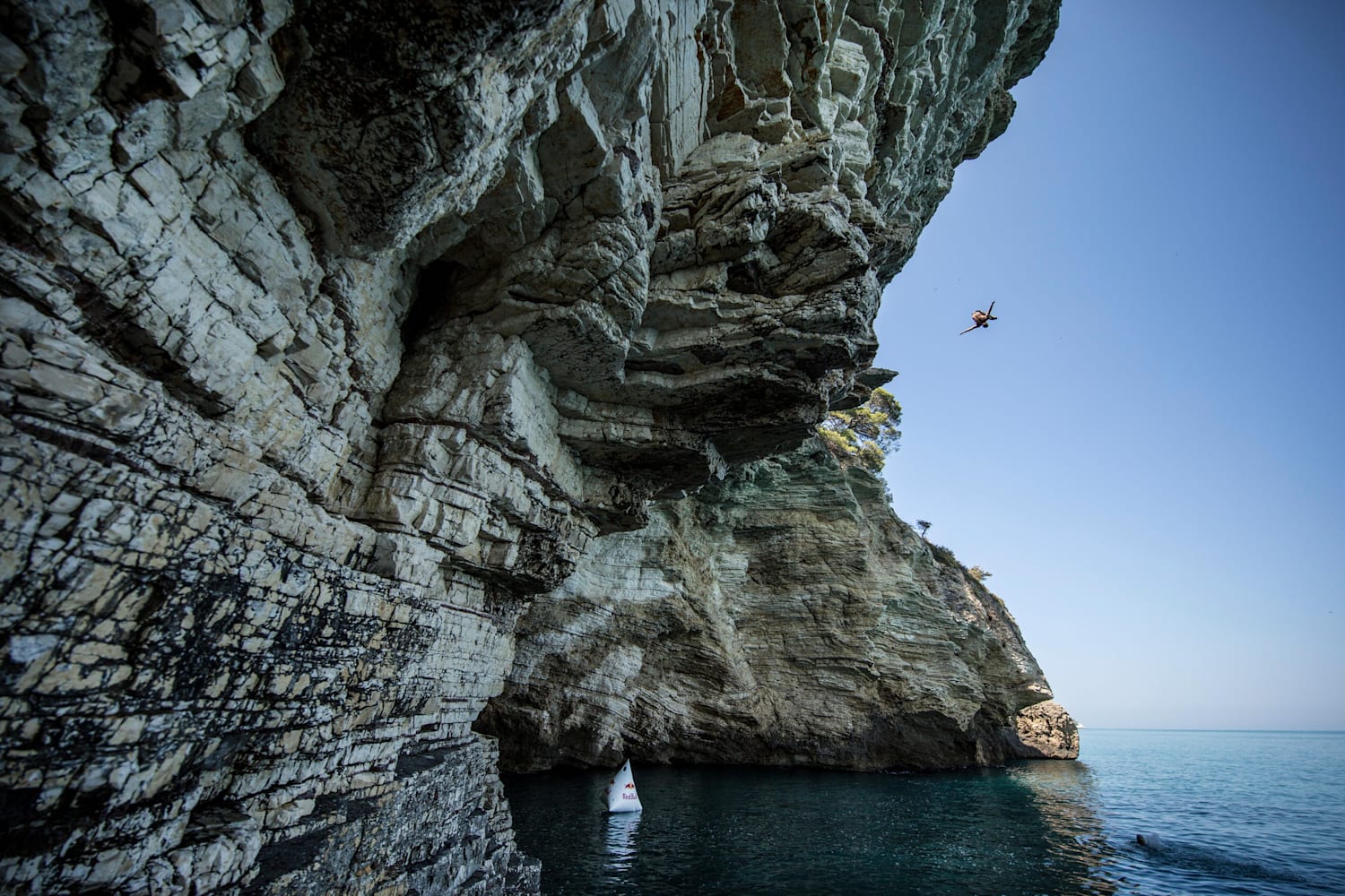 Red Bull Cliff Diving Polignano a Mare 2017 ++video++