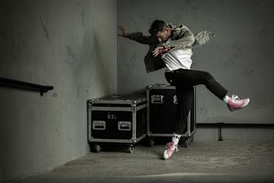 Kid David auf einem bewegten Porträtbild während Red Bull Dance Your Style in Amerika.