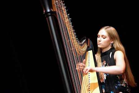 Marie Nilsen is one of the young talents performing at Red Bull Symphonic in Stockholm on the 10th of April 2025.