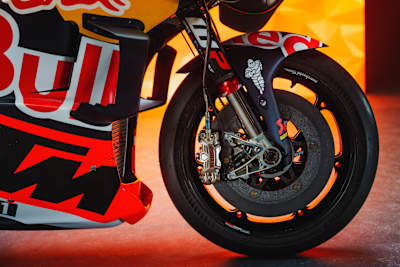 Brake and suspension in "close up" mode