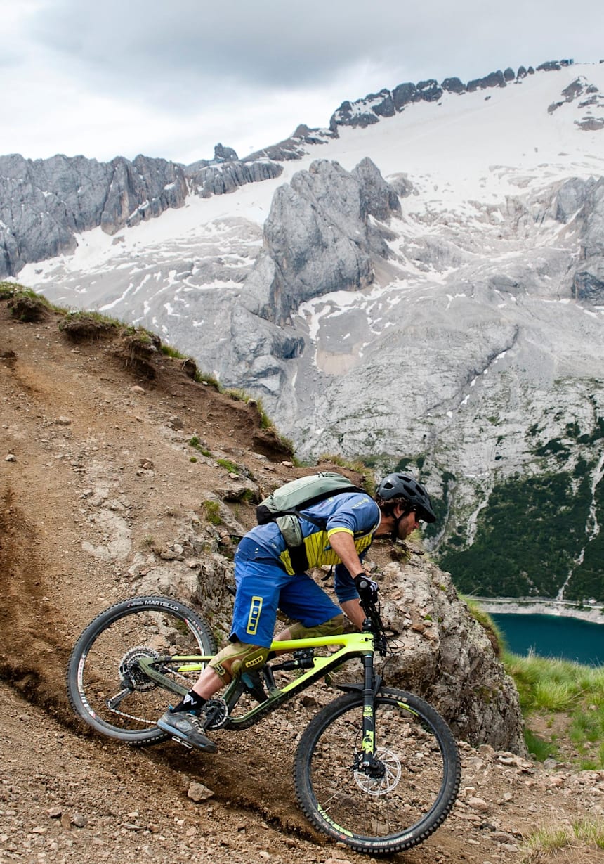 famous mountain bike riders