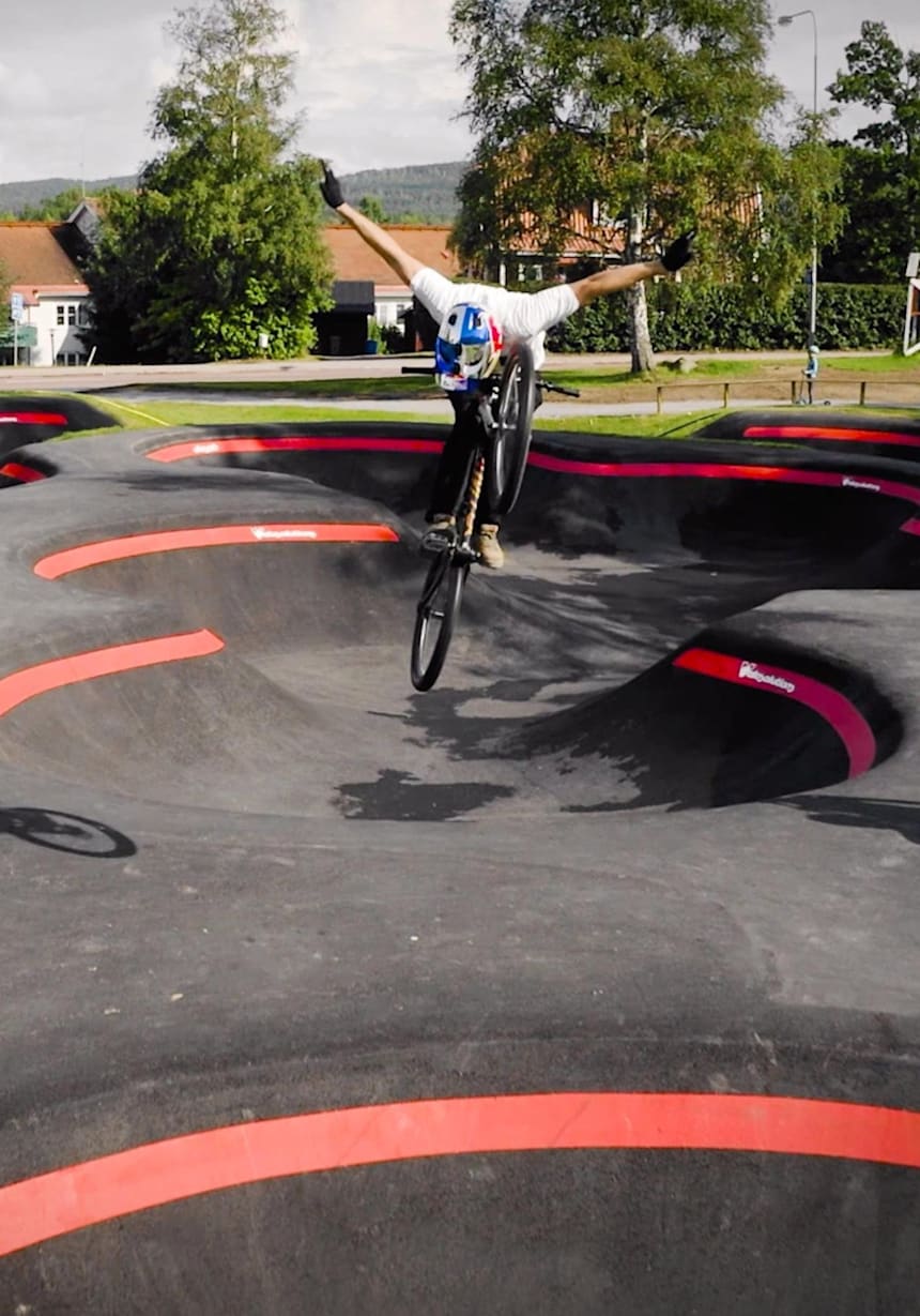 bicycle pump track