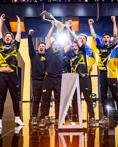 Команда NAVI тріумфує