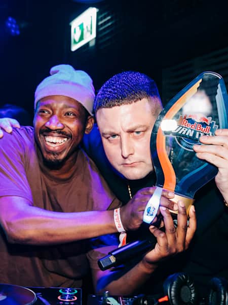 DJ Ruff & LieVin gewinnen das erste Red Bull Turn It Up