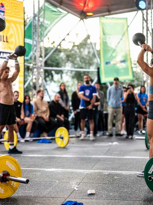 Тимови за време на светското Red Bull Gym Clash финале во Атина, Грција на 4. октомври, 2025.