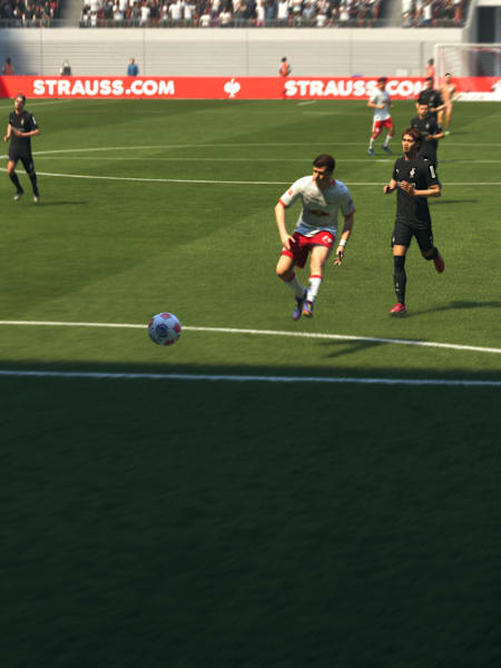 Ein RB Leipzig-Spieler bei einem Schuss in FC 26.