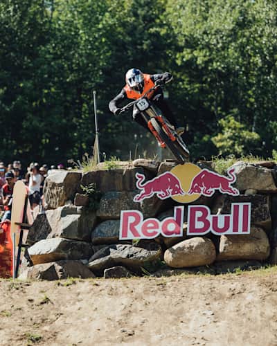 Aaron gwin no chain top