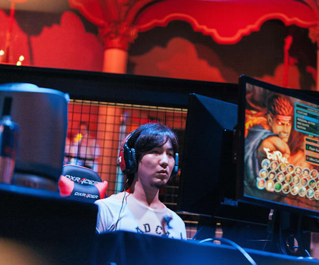 六套必睇esports電競紀錄片睇 街霸 格鬥之神梅原大吾