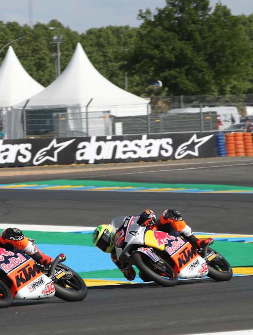 Kiandra Ramadhipa followed by Mounsey & Mononyane in Le Mans 2025 - Race 1