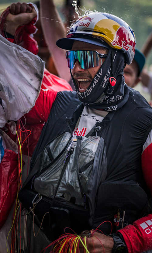 Aaron Durogati wins Red Bull X-Alps 2025