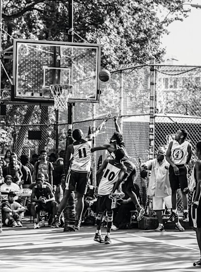 The Cage: New York #39 s iconic West 4th Basketball court