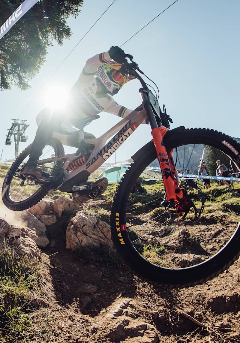 Downhill bike red hot sale bull