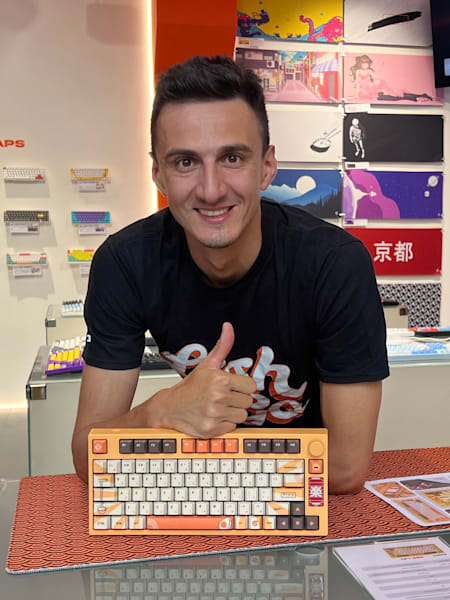 În numai doi ani, qwertykey a prins aripi 