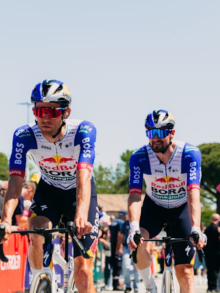 Ben Zwiehoff und Nico Denz beim Giro d'Italia 2026