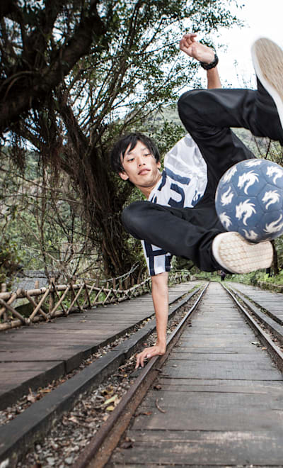 Kotaro Tokuda shows off some tricks at Jiufen, Taiwan on August 16, 2015