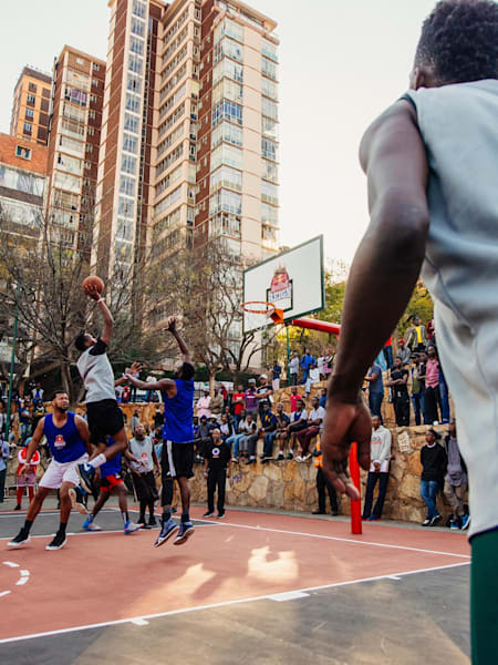 Hillbrow comes out to support some ball