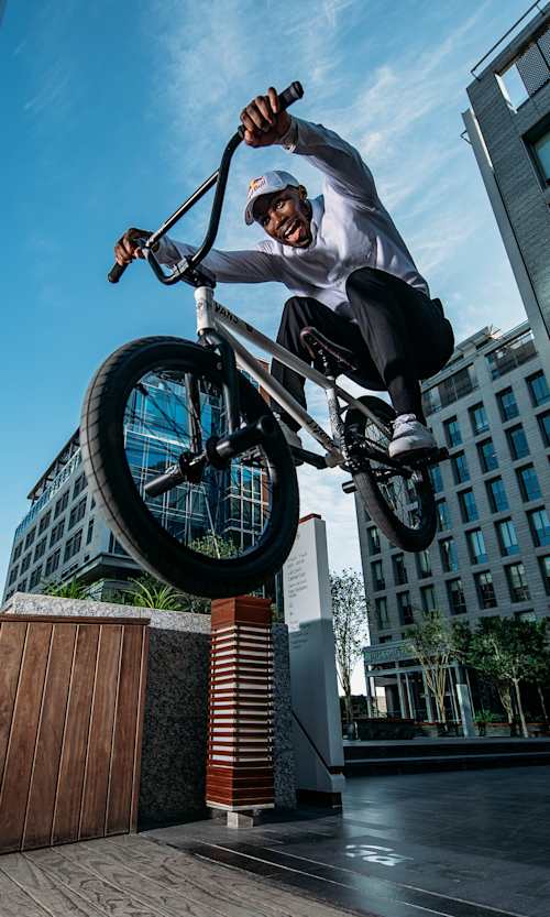 Courage Adams performs during Red Bull Courage & Madars the Lunch Break at DIFC in Dubai, United Arab Emirates on December 18, 2020.