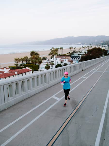 Participant during the Wings for Life World Run - App Run in Venice Beach