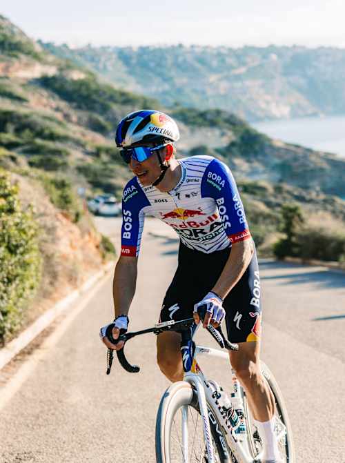 Florian Lipowitz beim Training in den Bergen von Mallorca.