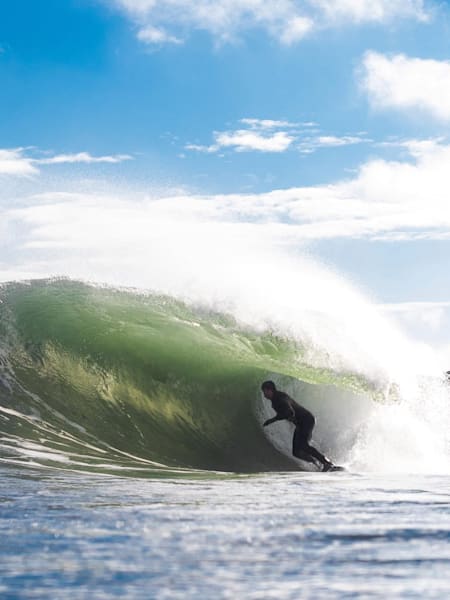Sessions: Kings of cold East Coast USA surfers +video+