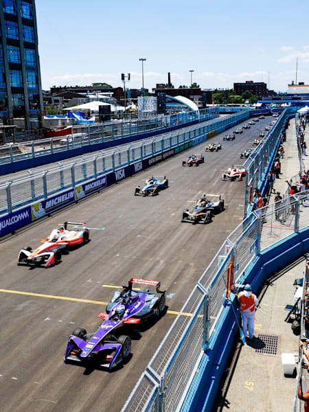 Formule E vs Formule 1 : Quelles sont les différences entre les catégories auto Formule E et F1.