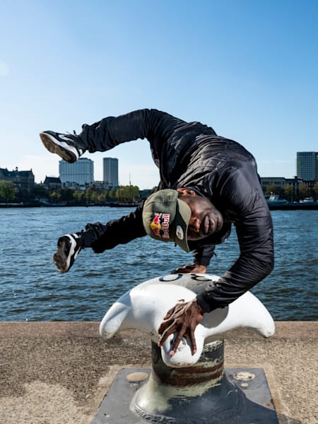 B-boy Junior raconte sa carrière en 6 photos et vidéos