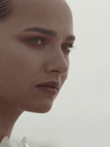 Natalia Nykiel na planie klipu Spokój