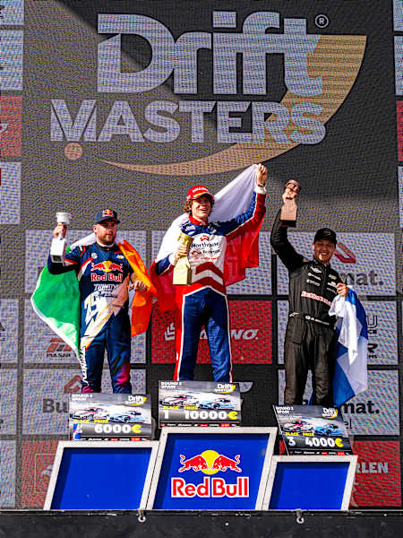 Piotr Więcek na szczycie podium - Drift Masters Hiszpania, 17 maja 2026