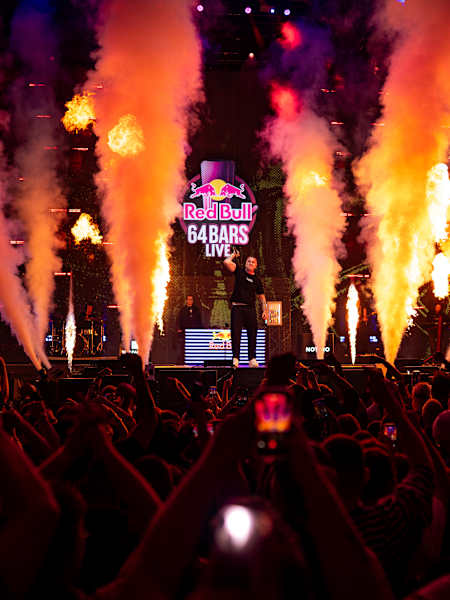 Red Bull 64 Bars Live: Białas