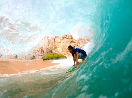 Lucas Fink entubando de skim no México
