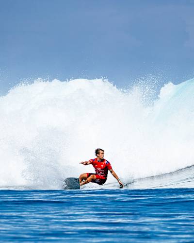Jack Robinson of Australia surfs in Heat 3 of the Round of 16 at the Corona Fiji Pro on August 23, 2024 at Cloudbreak, Fiji. 