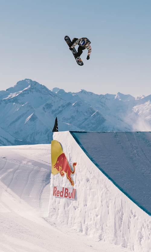 Sebastien Toutant performs during Laax Open 2020 Slopestyle Finals in Laax, Switzerland on January 17, 2020.