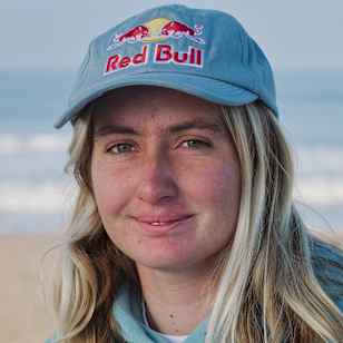 Sierra Kerr: Surfing – Red Bull Athlete Profile