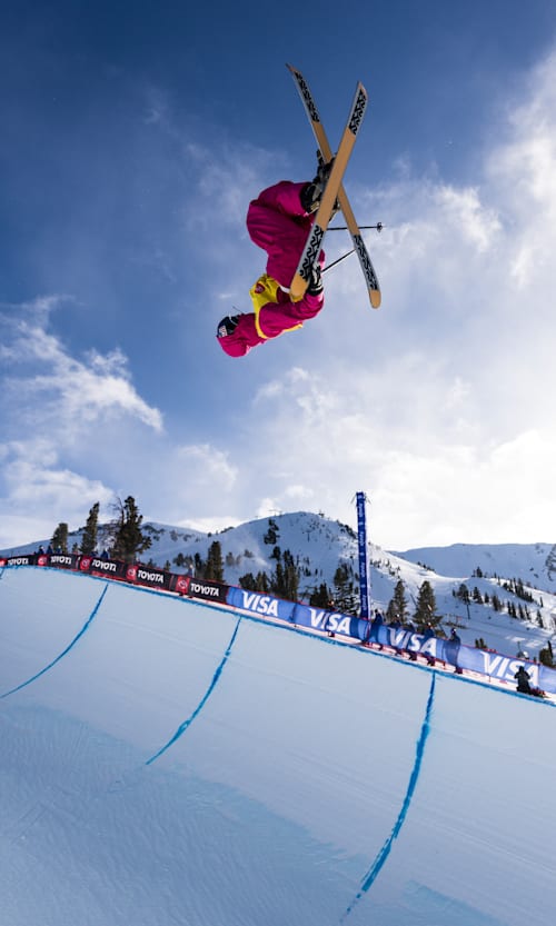 Birk Irving competes during Men's Halfpipe at Toyota U.S. Grand Prix at Mammoth Mountain, CA, USA on 03 February, 2023.