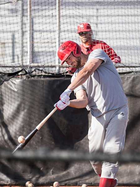 Baseball star Kris Bryant pranks college team