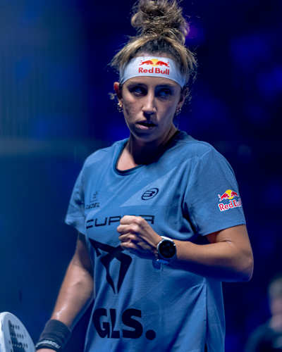 Beatriz González celebrates a point at the Premier Padel 2025 Finals semi-finals in Barcelona, Spain in December 2025.