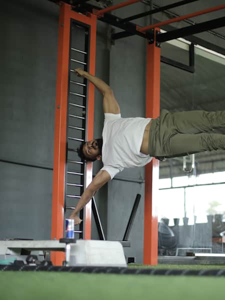 Calisthenics basics beginner workout top