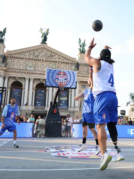 Зірковий матч Національного фіналу Red Bull Half Court 2026 у Львові