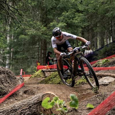 Revolution shop mtb race