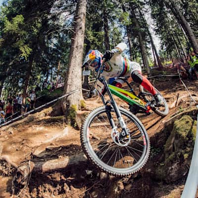 Uci Mtb世界選手権 21 世界中のトップライダーが参戦する世界大会 ヴァル ディ ソーレ