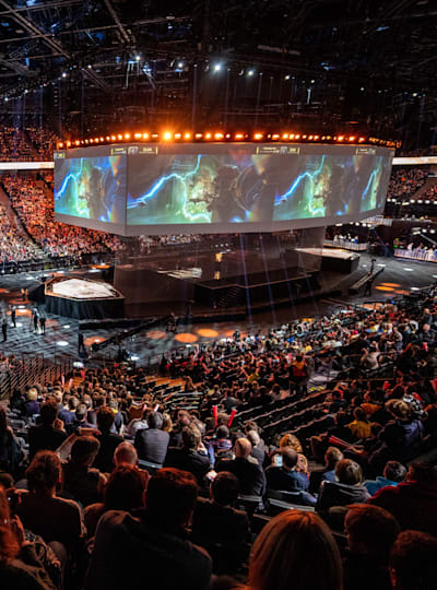 Accors Arena w Paryżu w czasie finałowej fazy mistrzostw świata w League of Legends, listopad 2019