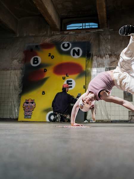 HNRX x B-Girl Jana – Urban Art meets Breaking