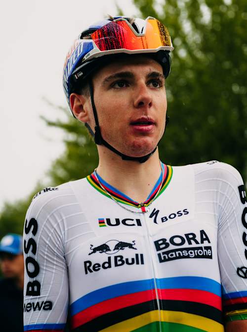 Lorenzo Finn del team Red Bull – BORA – hansgrohe U23 immortalato alla Liège - Bastogne - Liège U23 in Belgio il 18 aprile 2026.