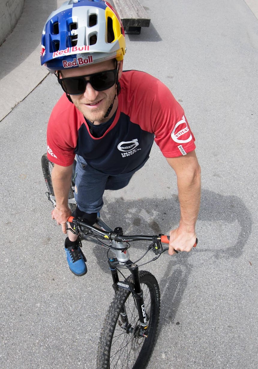 bicycle track stand