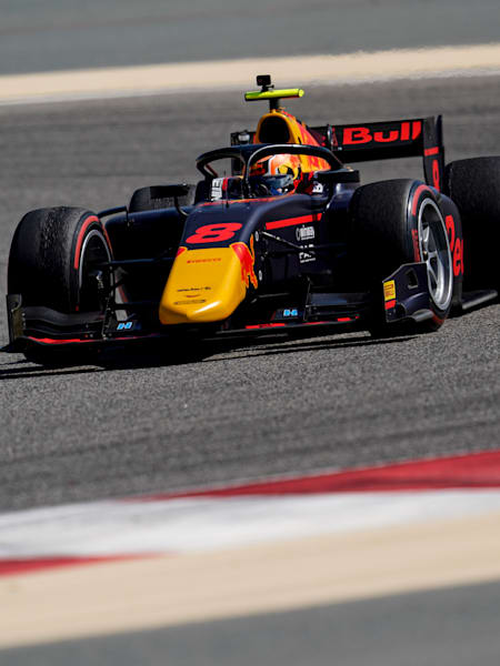 Jehan Daruvala, F2 testleri kapsamında Bahreyn pistini turluyor.
