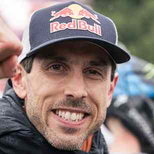 Gee Atherton performs at UCI DH World Championships in Fort William, Scotland on August 5, 2023 