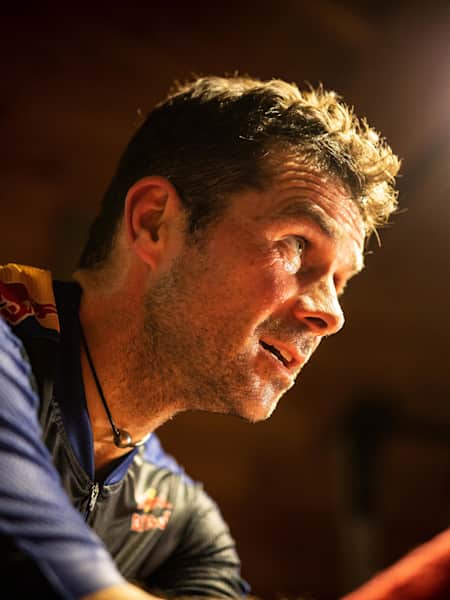 Le pilote Cyril Despres raconte sa préparation pour le rallye raid Dakar 2019 en Amérique du Sud.