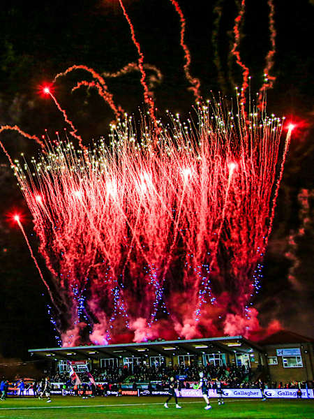 KINGSTON PARK FIREWORKS