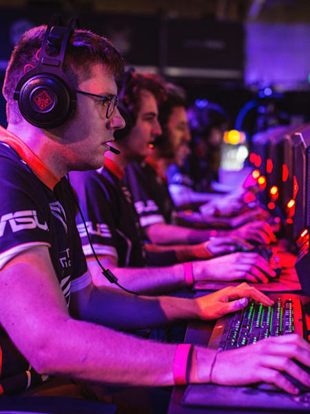 eSport hráči tímu iDOMINA