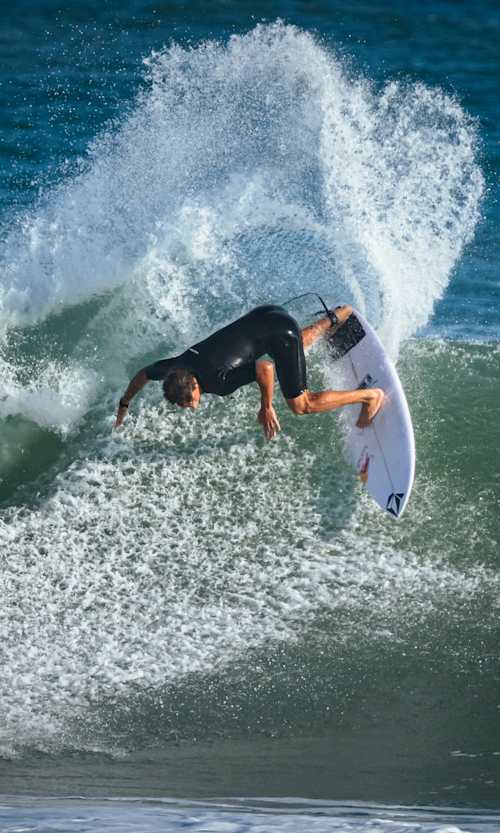 João Vitor Chianca performs in Saquarema, Brazil on June 21, 2023. 